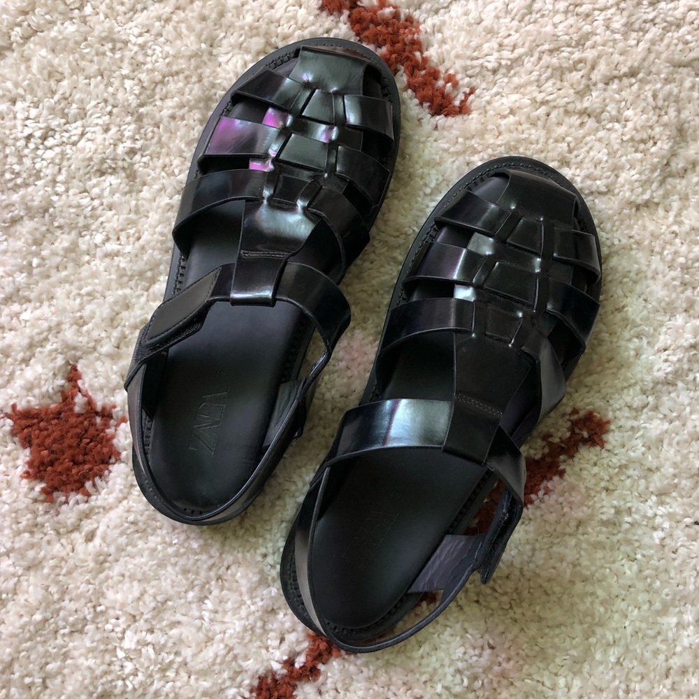 Black Fisherman Women’s Sandals